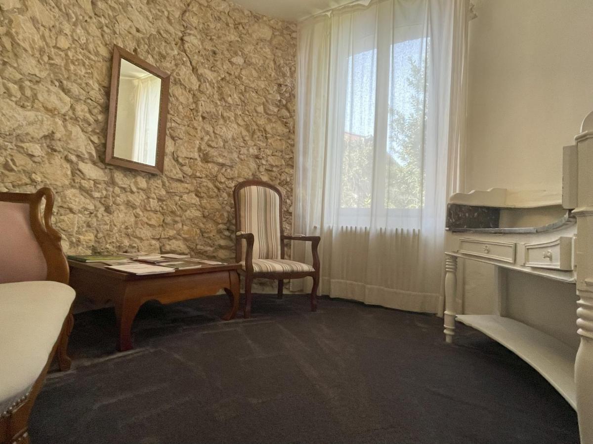 Le St Vincent Hotel Roquefort  Exterior foto
